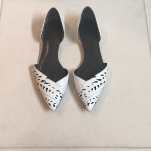 Tory Bursh 10.5 M white perforated flats
